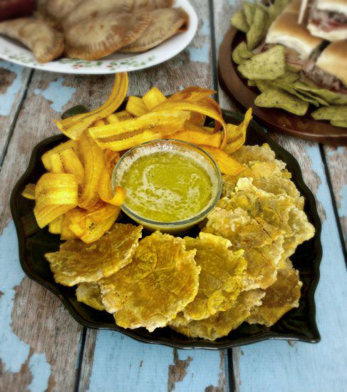 Homemade Green Plantain Chips with Mojo Vinaigrette are so easy to make and are reminiscent of the style chips served in the Cuban cafes. | KitchenDreaming.com |