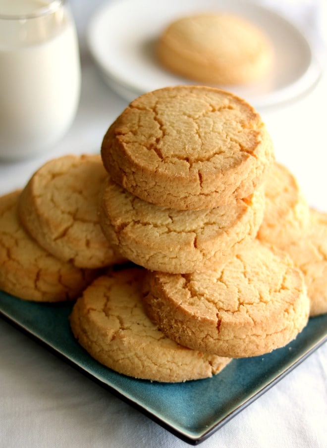 Do you have cookie cravings like me? Sink your teeth into one of these delicious Shortbread Cookies. They are buttery, crumbly, and delicious. 