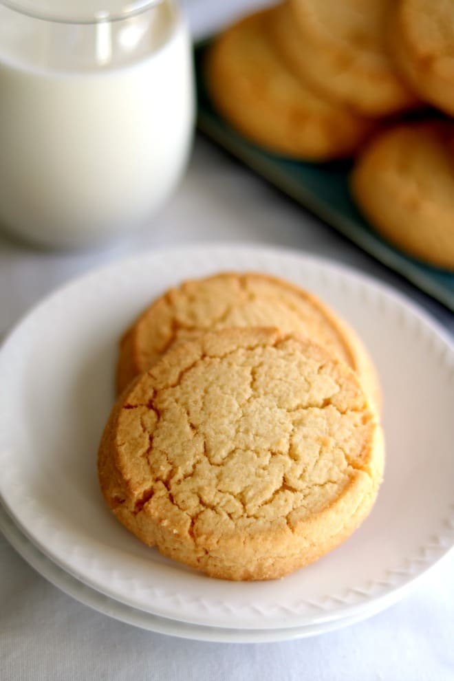 Do you have cookie cravings like me? Sink your teeth into one of these delicious Shortbread Cookies. They are buttery, crumbly, and delicious. 
