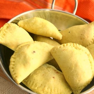 One of the best beef patties we've tried in our travels has been the Jamaican Beef Patty: spicy, savory and delicious. It makes a great meal, appetizer or snack.
