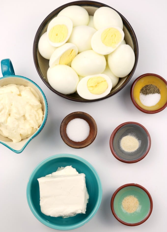 the ingredients for super creamy egg salad