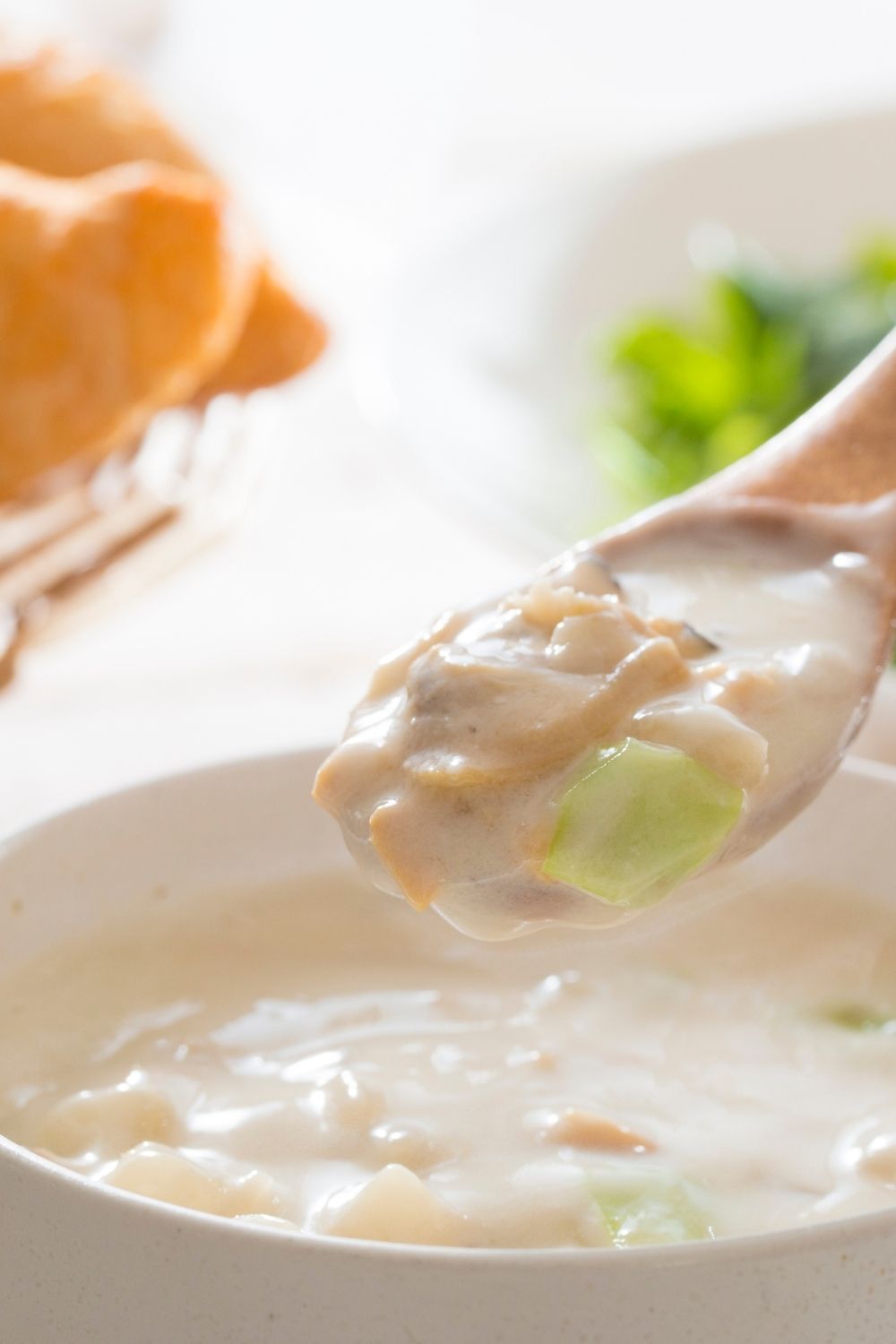 Easy New England Clam Chowder in 6 Simple Steps
