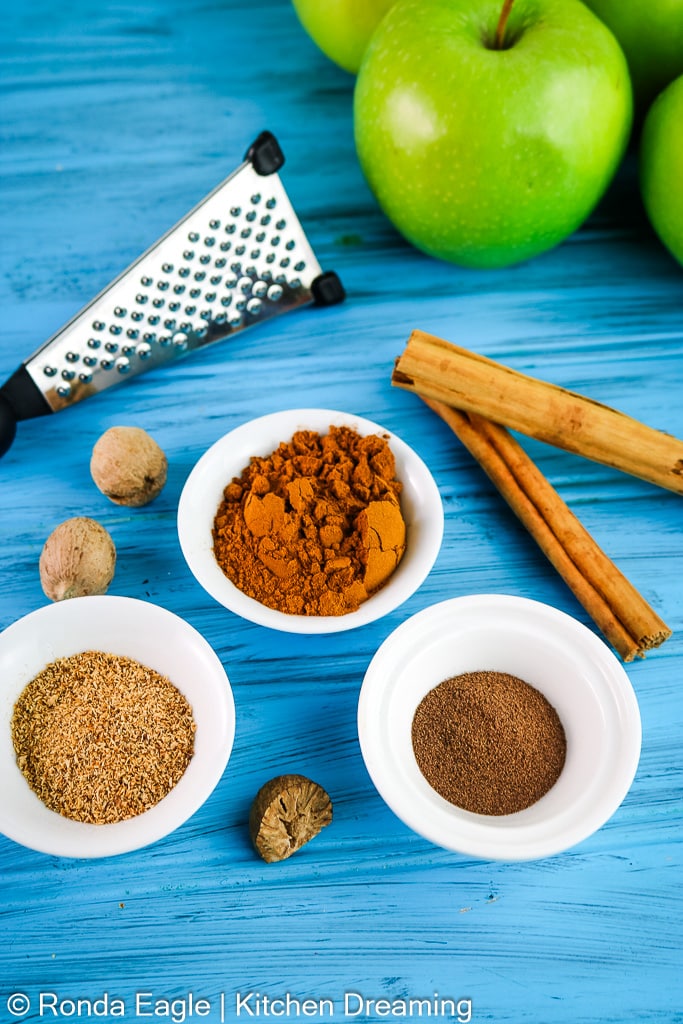 The ingredients for Apple Pie spice substitute on a table. 