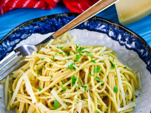 Aglio E Olio - Pasta with Garlic and Olive Oil Aglio E Olio - Pasta with Garlic and Olive Oil